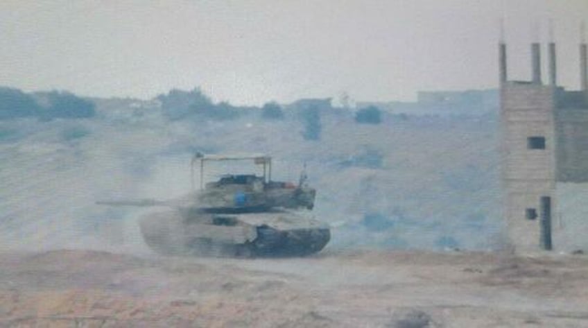 idf tanks reach center of rafah as hamas claims indiscriminate bombing of population