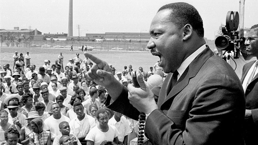 Dr. King rally Chicago