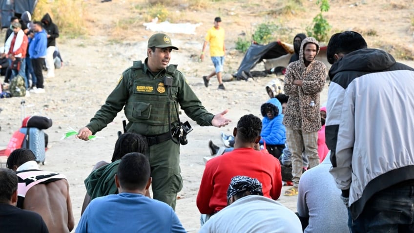 illegal border crossings spiking in september as daily encounters continue to climb