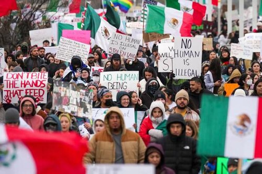 illegal migrant protests ramp up in us cities in response to trump deportations