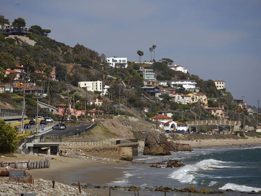 illegal migrants invade malibu beaches