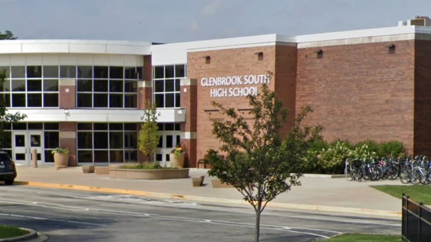 Glenbrook South High School