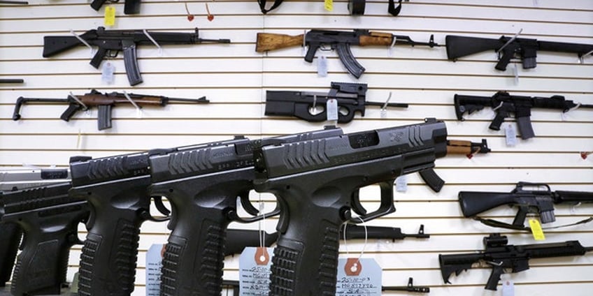 illinois supreme court upholds states ban on sale or possession of semiautomatic weapons