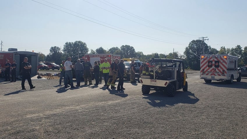 illinois truck crash and ammonia leak leaves 5 dead including 2 children