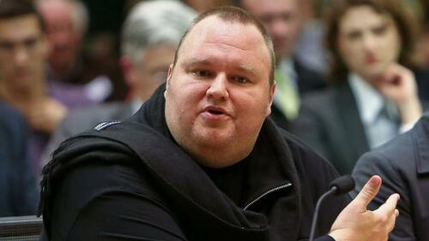 im not leaving kim dotcom defiant after nz approves extradition for trial in united states