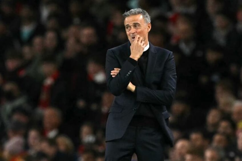 Paris Saint-Germain's Spanish coach Luis Enrique