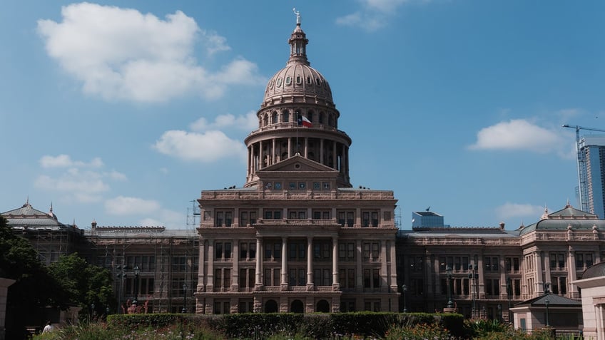 in wake of uvalde recently passed texas statewide mandate means an armed security officer in every school