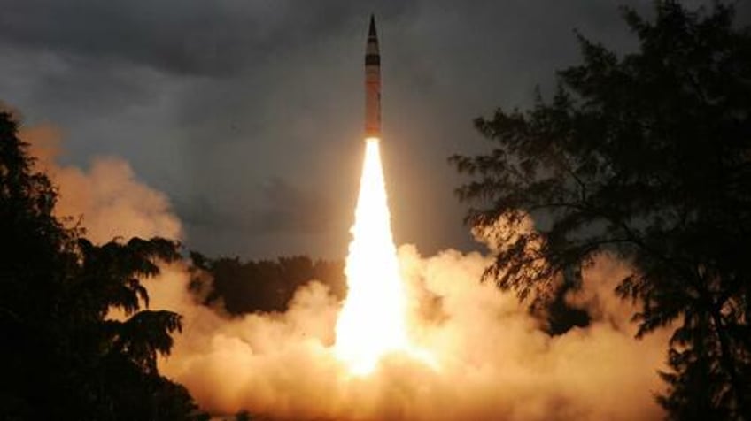 india joins small group of nations able to fire multiple nuclear warheads using single icbm