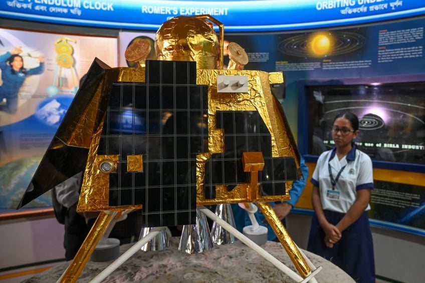 india triumphs where russia failed with historic landing on the moon