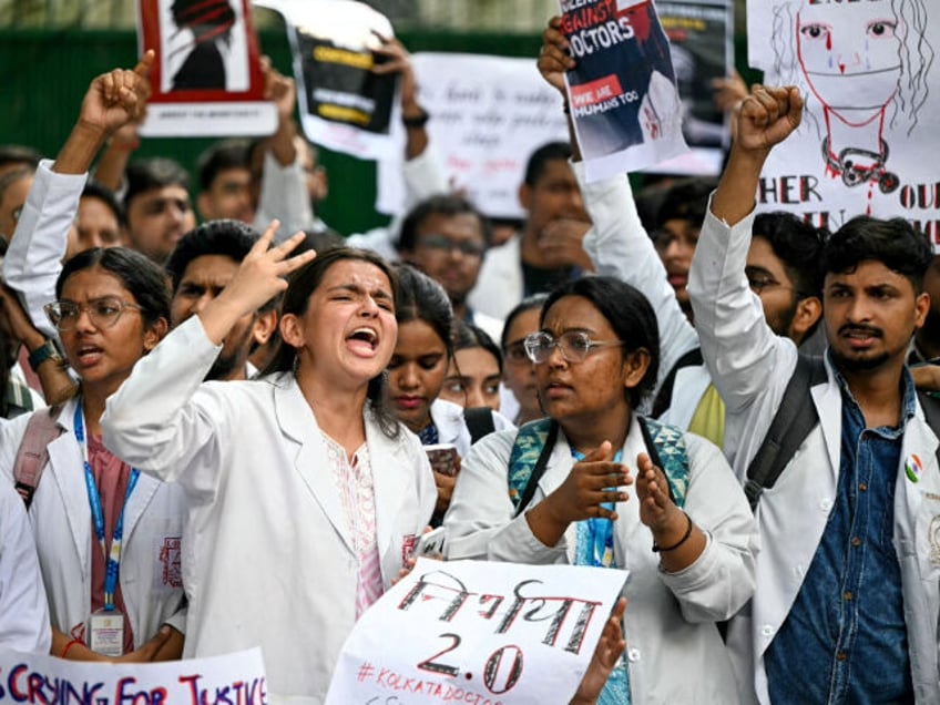 INDIA-WOMEN-DOCTORS-STRIKE