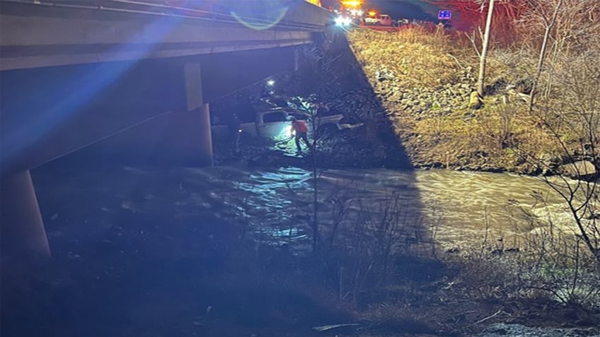 Indiana man stranded in crashed truck