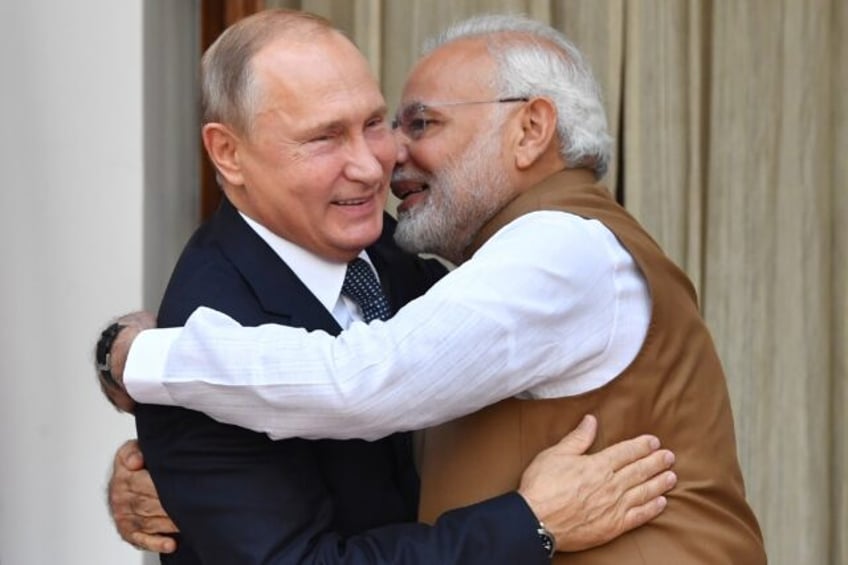 Indian Prime Minister Narendra Modi (R) last visited Russia in 2019 and hosted Russian Pre