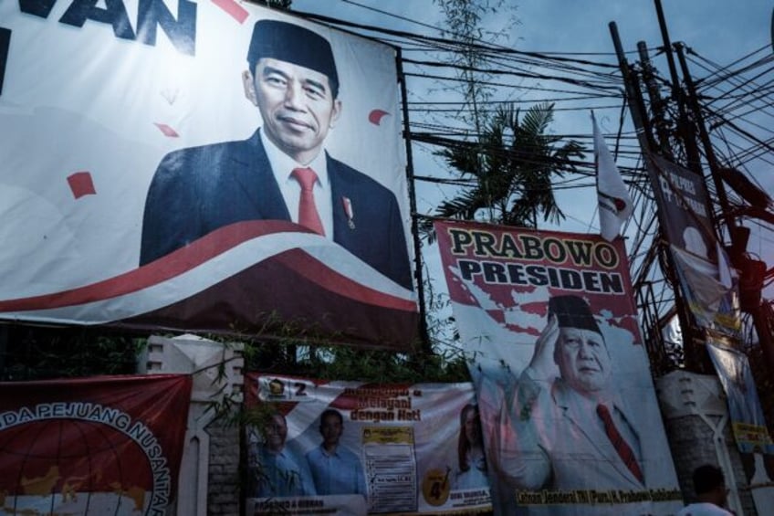 Indonesian President Joko Widodo has thrown his weight behind the campaign of Defence Mini