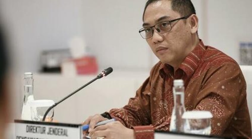 indonesia suspends sam altmans worldcoin project over suspicious activity