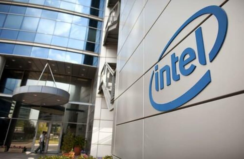 intel halts multibillion chip plant expansion in israel still committed to region