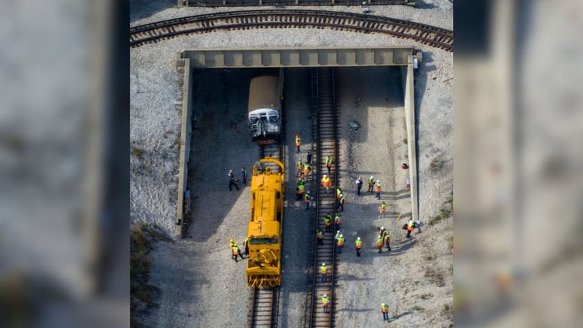 investigation into chicago train crash ongoing as service remains suspended