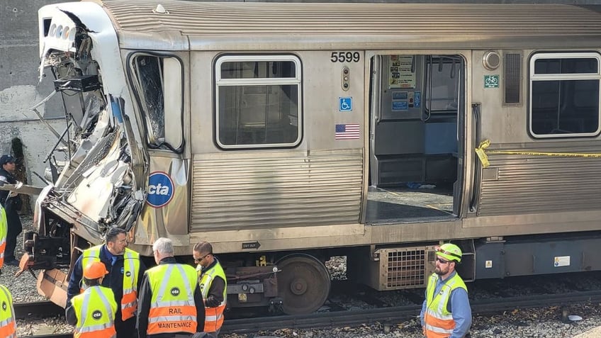 investigation into chicago train crash ongoing as service remains suspended