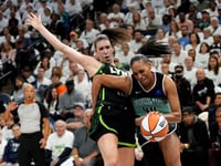 Ionescu’s 3-pointer with 1 second left gives Liberty 80-77 win over Lynx and 2-1 lead in WNBA Finals