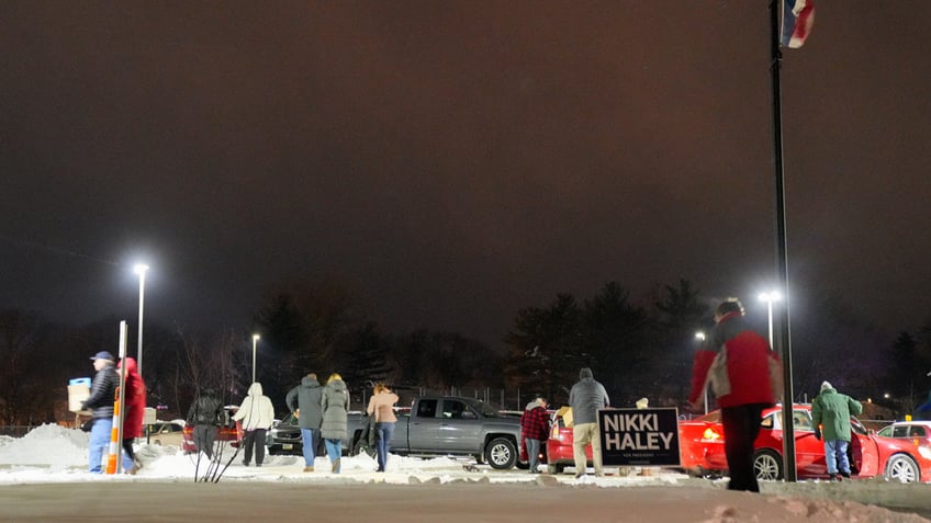 Iowa cold weather caucus