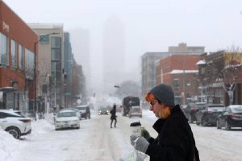 Iowans set to brave 'life-threatening cold' at tonight's caucuses