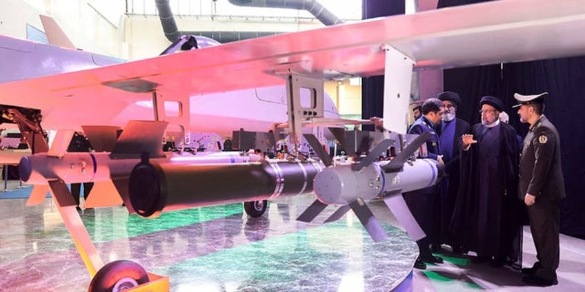 iran unveils armed drone resembling americas mq 9 reaper claims it could reach israel