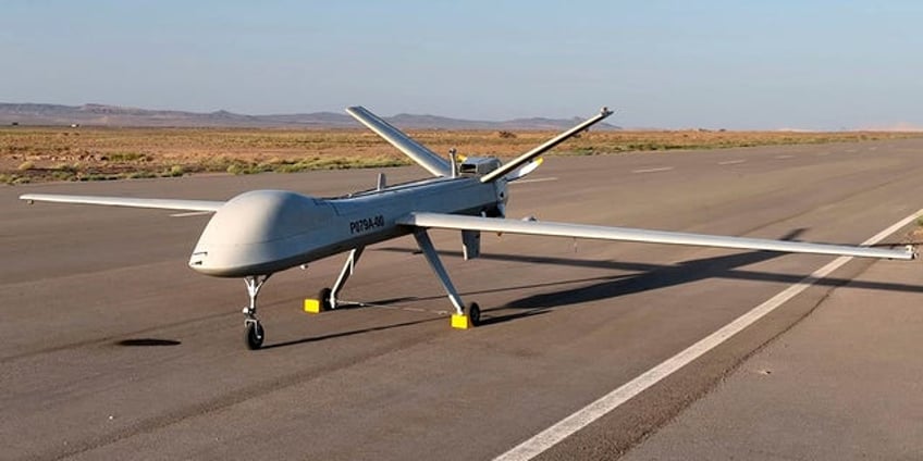 iran unveils armed drone resembling americas mq 9 reaper claims it could reach israel