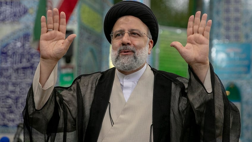 iranian president reveals plans for spending 6 billion gained in us prisoner exchange