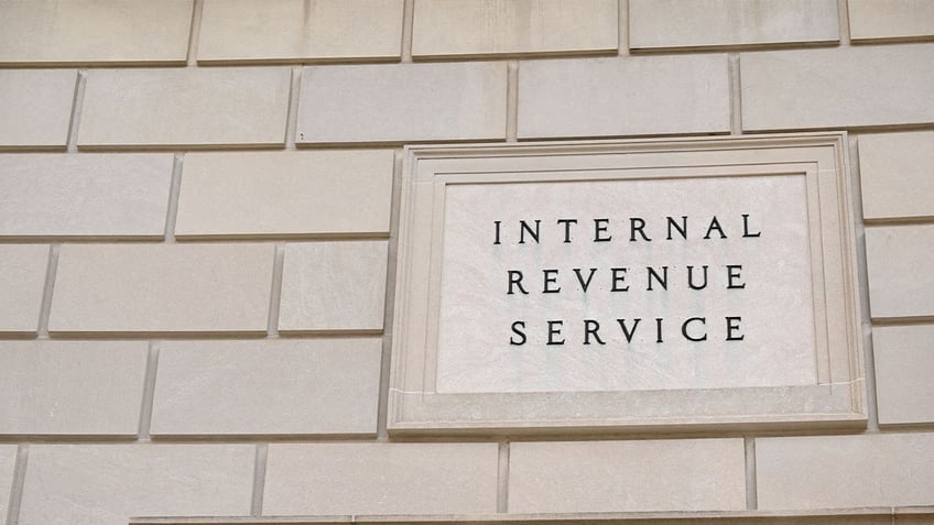 irs policy allowing surprise visits on taxpayers limited after judiciary republicans probing report says