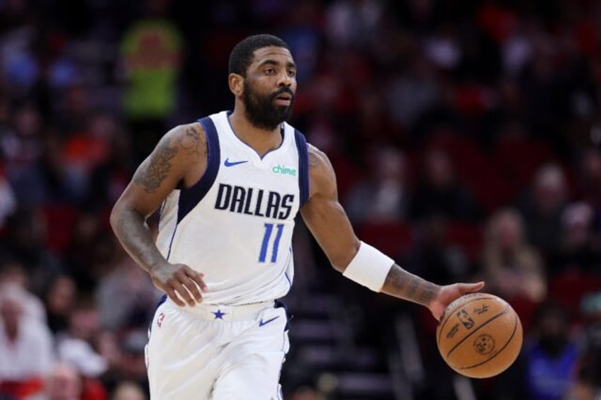 Kyrie Irving's 25 points helped the Dallas Mavericks down the Western Conference-leading O