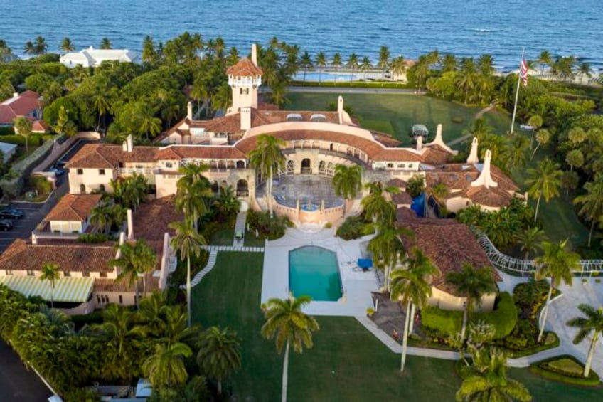 is mar a lago worth 1 billion trumps winter home valuations are at the core of his fraud trial