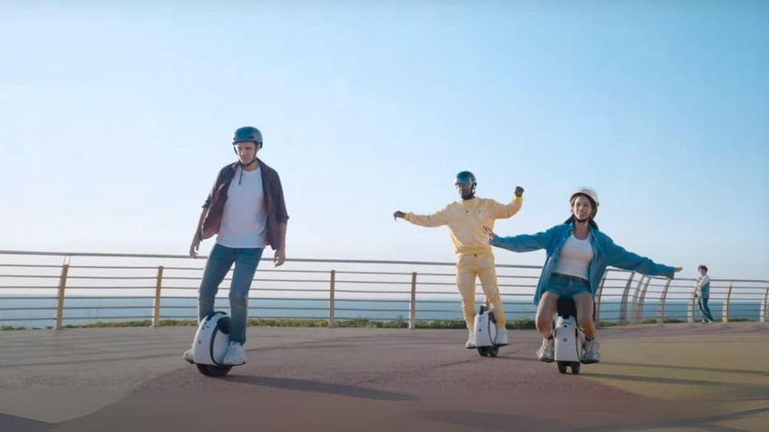 Is this new electric unicycle a sidewalk terror or misunderstood machine?