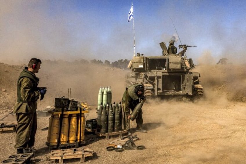 israel and hamas in high stakes ground combat among gaza rubble