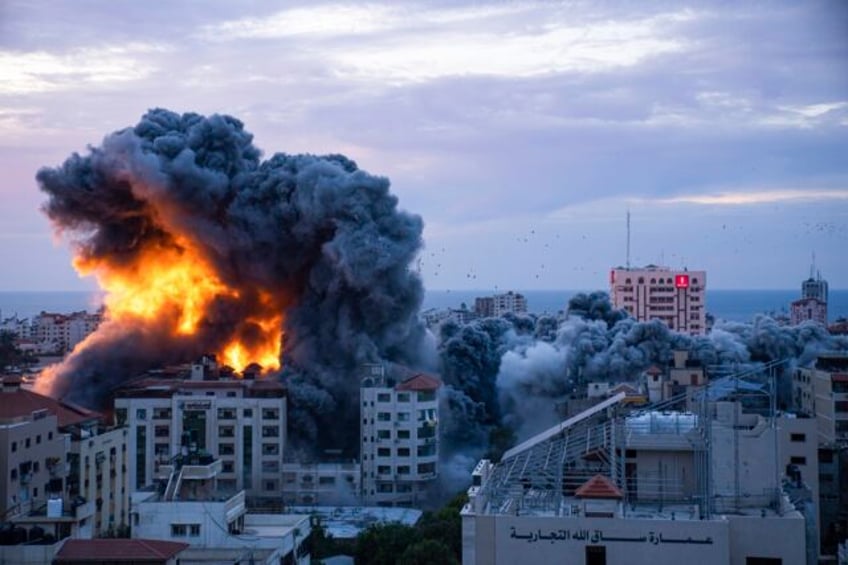 israel battles hamas militants as countrys death toll from mass incursion reaches 600