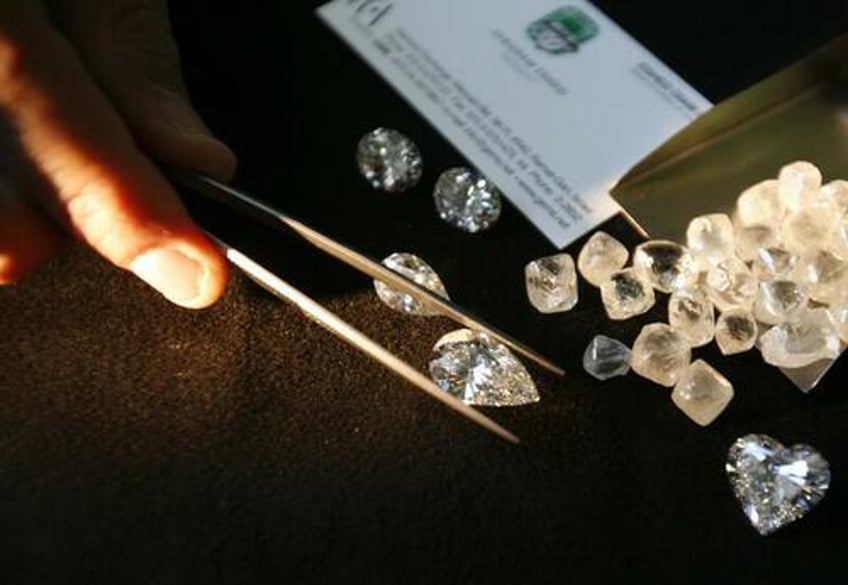 israel diamond exchange in crisis as exports plummet in 2024