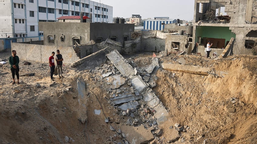 israel fires 400 airstrikes into gaza as idf identifies terrorists said to be responsible for oct 7 attack