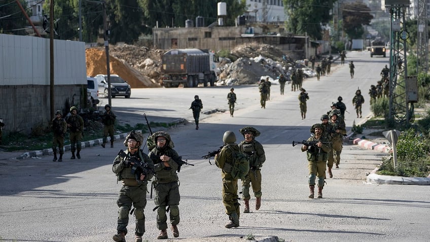 israel hamas start 4 day cease fire in gaza war ahead of hostage prisoner swap exchange