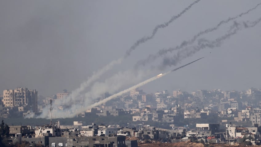 israel hamas war israeli warplanes carry out strikes across gaza as cease fire expires offensive resumes