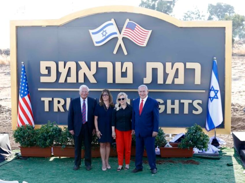 Israeli Prime Minister Benjamin Netanyahu, right, his wife Sara , United States Ambassador