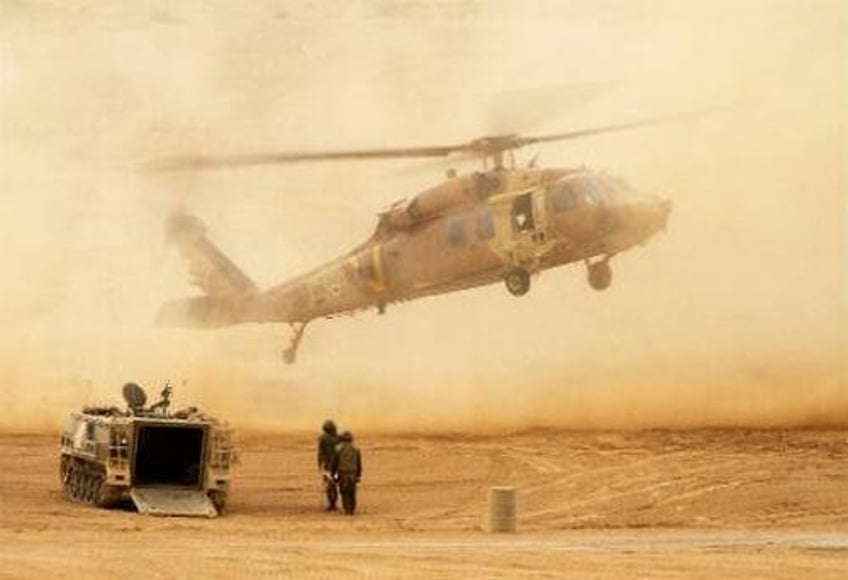 israeli black hawk down in rafah several dead injured