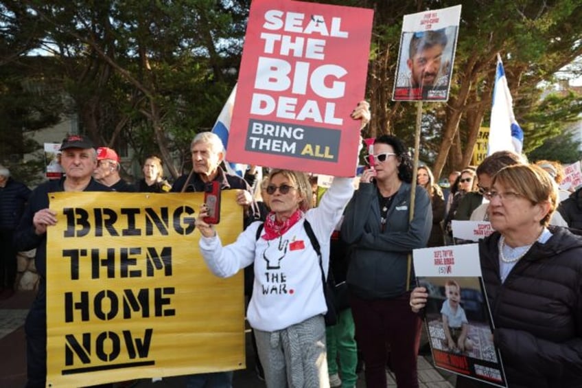 Israelis rally in Tel Aviv, urging authorities to secure the release of all remaining host