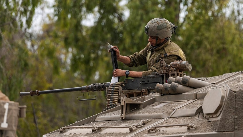 israeli officials call up 300k reservists amid counter offensive push in israel hamas war