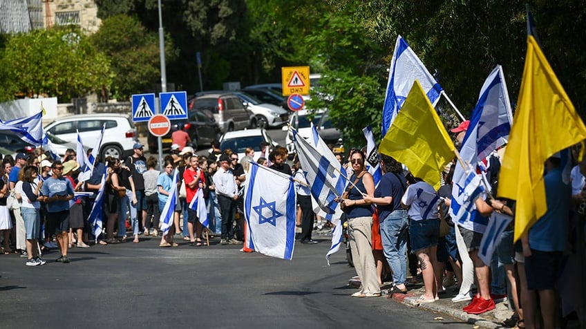 Goldberg-Polin funeral procession