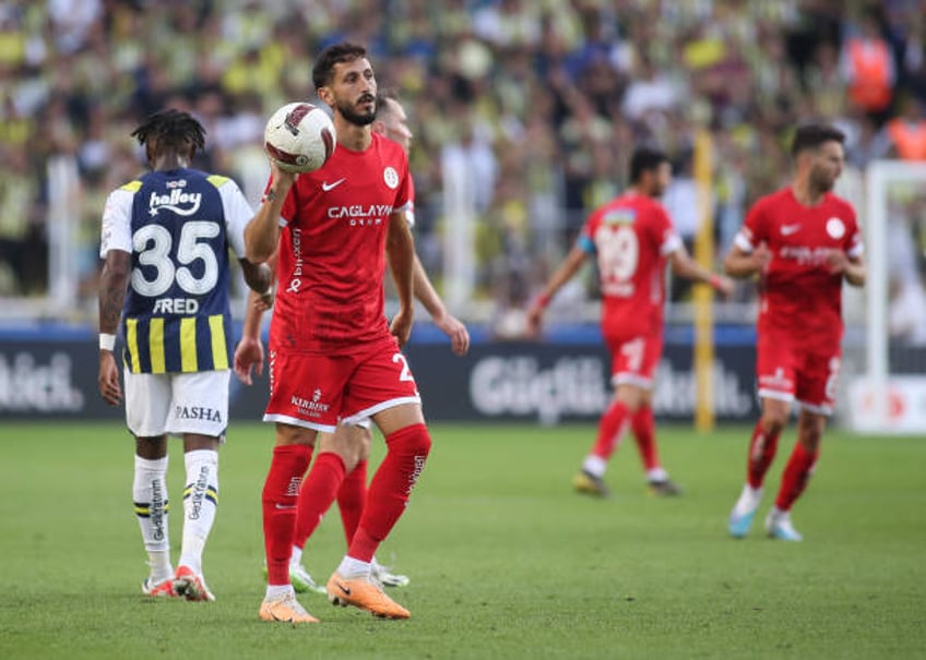 Sagiv Jehezkel of Antalyaspor, Rodrigo Becao of Fenerbahce looks on during the Turkish Super League match between Fenerbahce and Antalyaspor at Ulker...