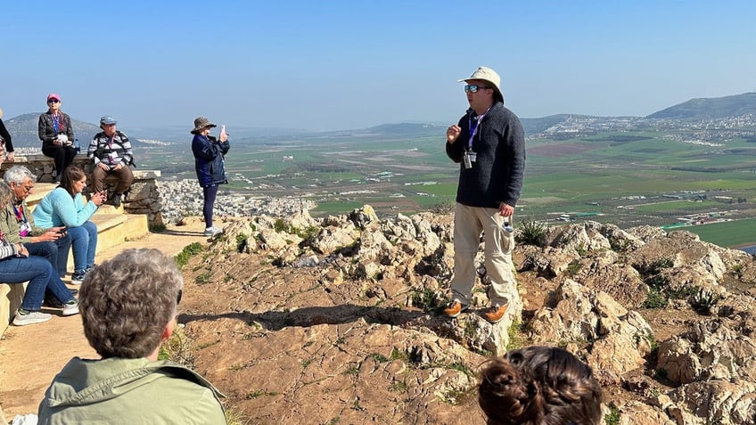 israeli tour guide concerned by pro palestinian protests in the us go really learn