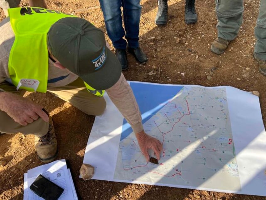 israeli volunteers save crops near gaza communities devastated by terror