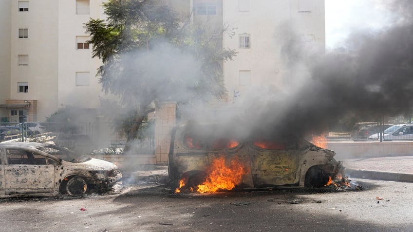 israels military says force is at war with hamas as idf hits back at terror targets