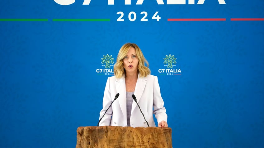 Meloni at G-7