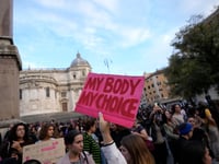 Italian Senate approves law allowing anti-abortion groups to access women considering procedure