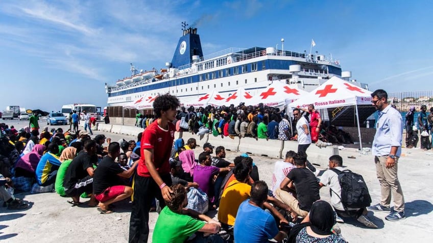 italys call for naval blockade may be only way to stem europes migrant crisis expert says