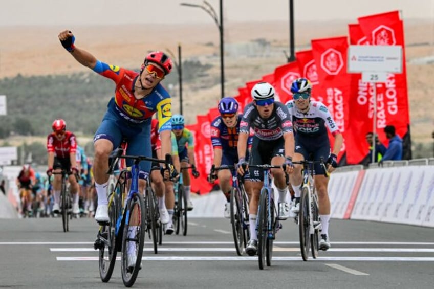 Italian rider Jonathan Milan punches his way to UAE Tour first stage success